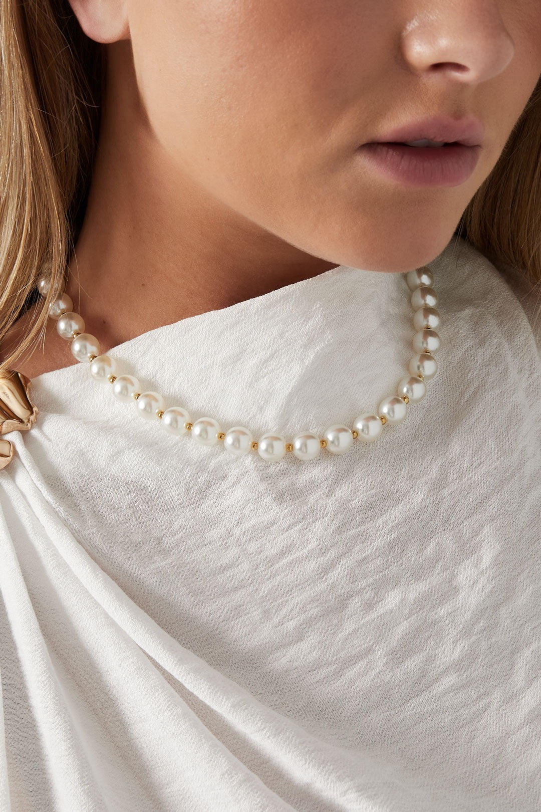Ketting Pearls with a touch of gold