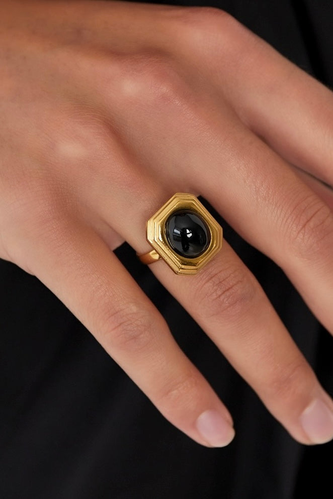 Ring Vintage Lady